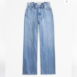 NWT Abercrombie Curve Love High Rise 90s Relaxed Jean